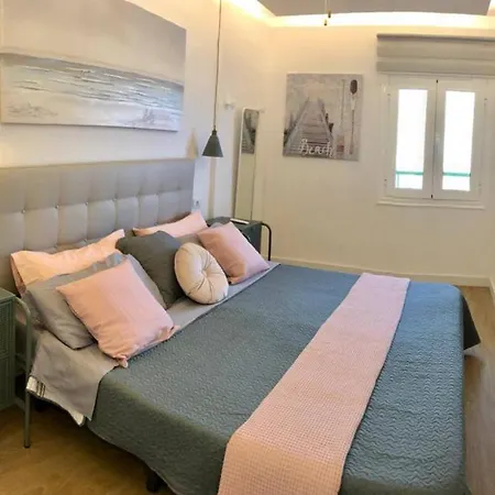 Cristianos Stunning Ocean View,wi-fi,costamar 아파트