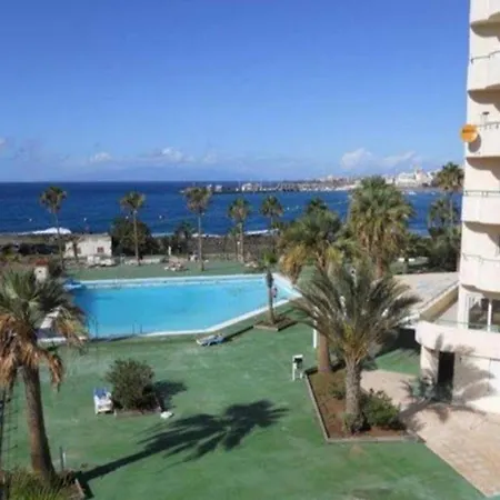 Cristianos Stunning Ocean View,wi-fi,costamar 아파트