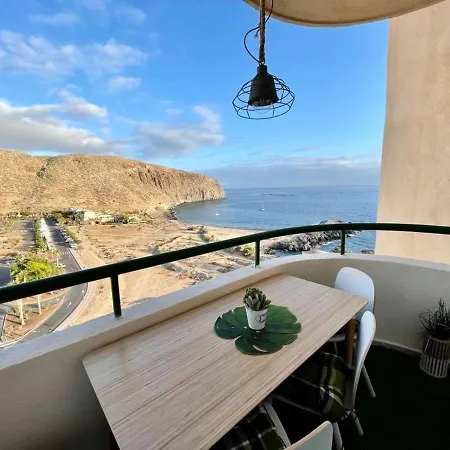 Cristianos Stunning Ocean View,wi-fi,costamar Apartment *